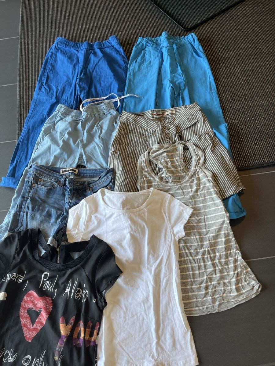 Lots de vêtements: Kleiderpaket Grösse S / XS – D'occasion à Stallikon par Danisibu 2
