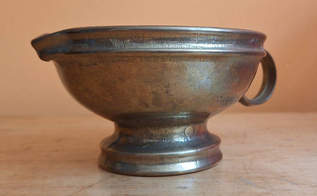 Caraffe: Antike Messingkaraffe – Usato da Reinach BL venduto da urbanfinds