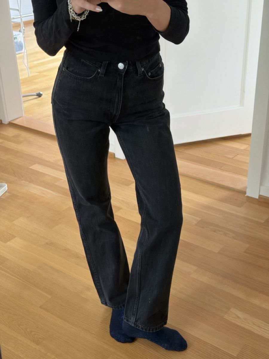 Weekday Jeans: Weekday Rowe Jeans Straight, Gr. 25/32 – Usato da Zollikon venduto da lnhw1