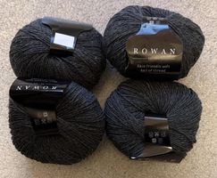 8 Knäuel (ca. 400 g) graues Strickgarn