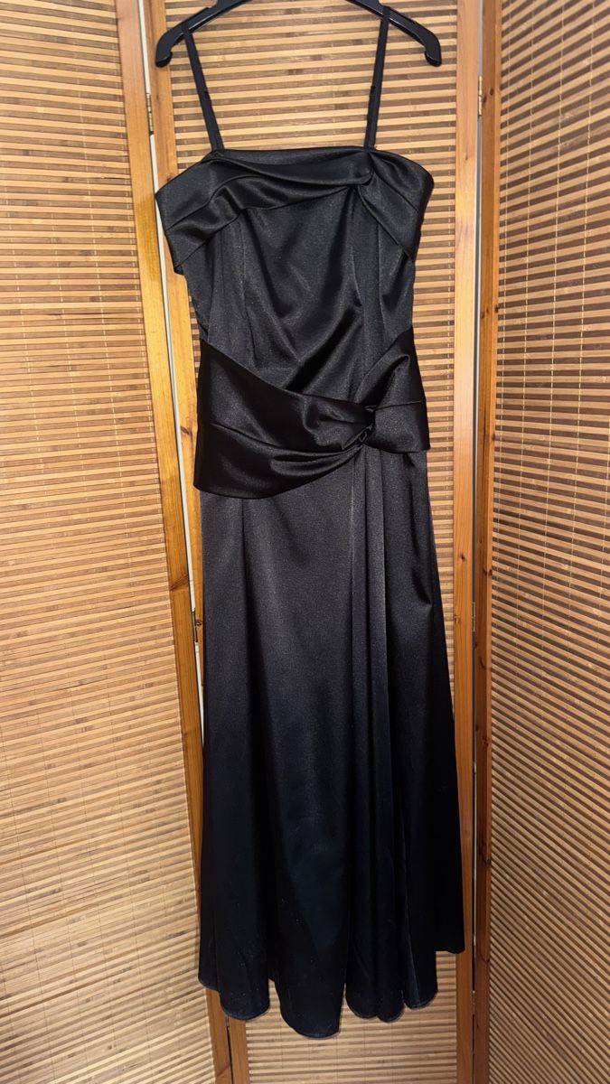 Vestiti: Ballkleid Laura Scott, 40, schwarz – Usato da Gümligen venduto da morticiaaddams