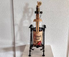 Vintage Asbach Uralt 3 l, mit schmiedeeisernem Schwenkhalter
