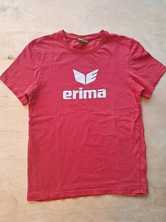 Hemden, T-Shirts & Polos: Erima T-Shirt Gr.152 – Gebraucht aus Seewis-Dorf von GAGAGAGSGAGA
