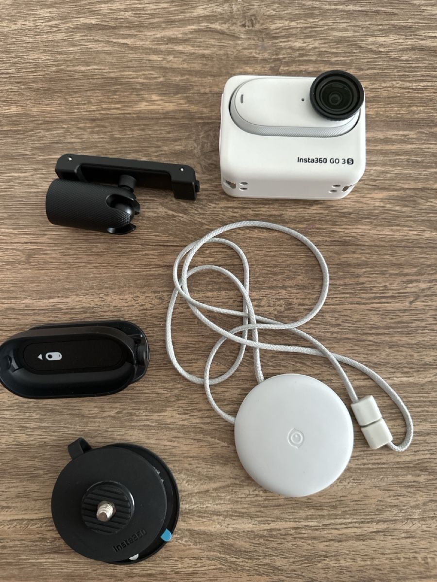 Insta360 Action Cam: Insta360 GO 3S Action Cam 4K weiss – Nuovo (secondo la descrizione) da Zürich venduto da Anba15 4