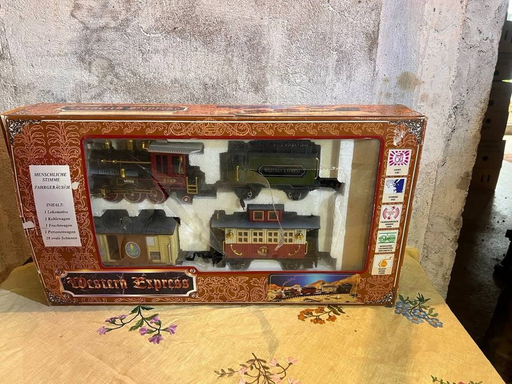 Treno Western Express Con Batteria, Luci E Suoni - Nuovo, Movimento Avanti/indietro - Foto 2