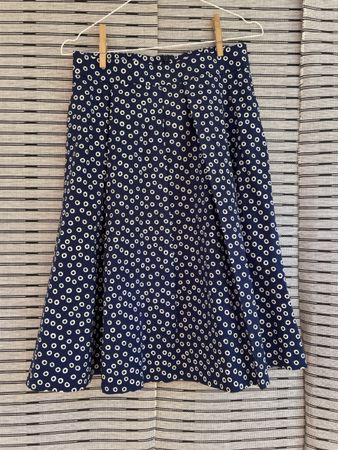 Max&Co Rock, Gr. 38, Marineblau mit Muster. Praktisch neu!
