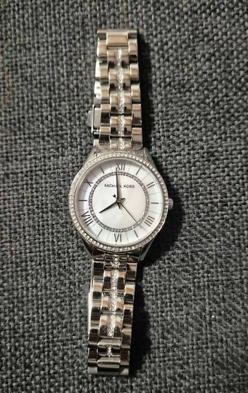 Michael Kors Orologi: Michael Kors uhr wie neu. – Usato da Maladers venduto da jan_cj2z