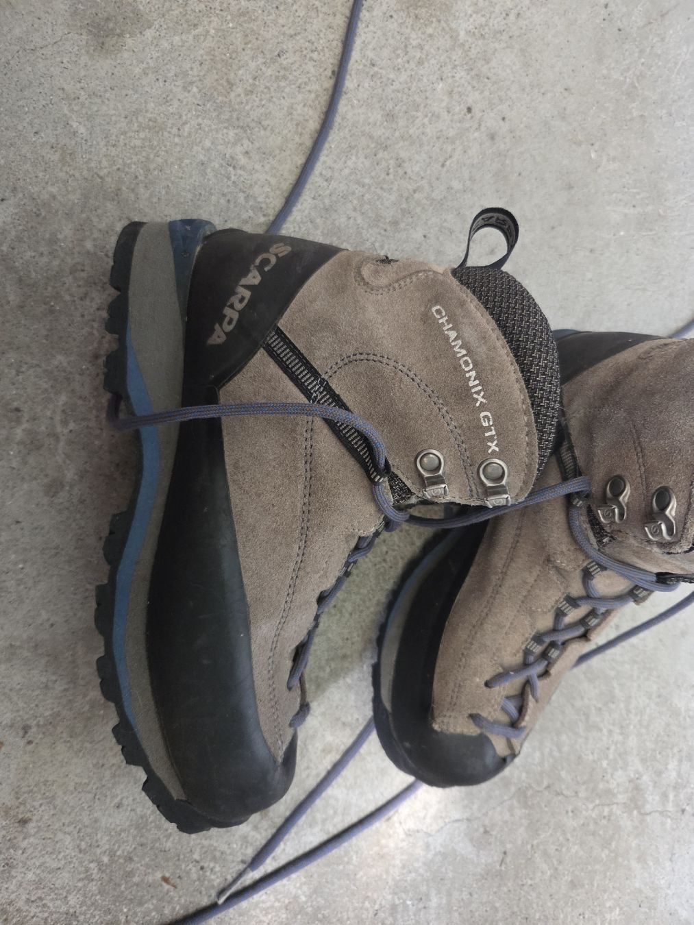Scarpa Scarpe da donna: Scarpa Chamonix GTX Wanderschuhe Damen Gr. 36  – Usato da Trimmis venduto da jenna01 1