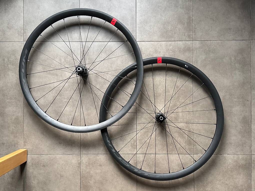 Pezzi di ricambio: Roues Fulcrum Racing 4 DB – Usato da Genève venduto da br_cruzzz