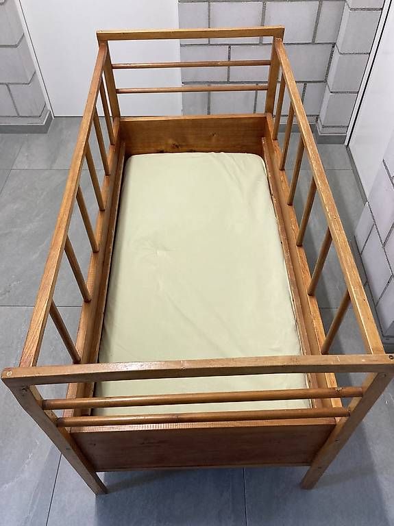 Letti: Babybett – Usato da Schattenhalb venduto da hugi1984 1