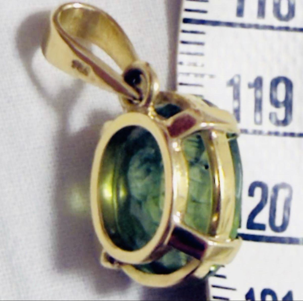 Ciondoli: Anhänger mit echt Peridot 18k – Usato da Oberhof venduto da RealStone 2