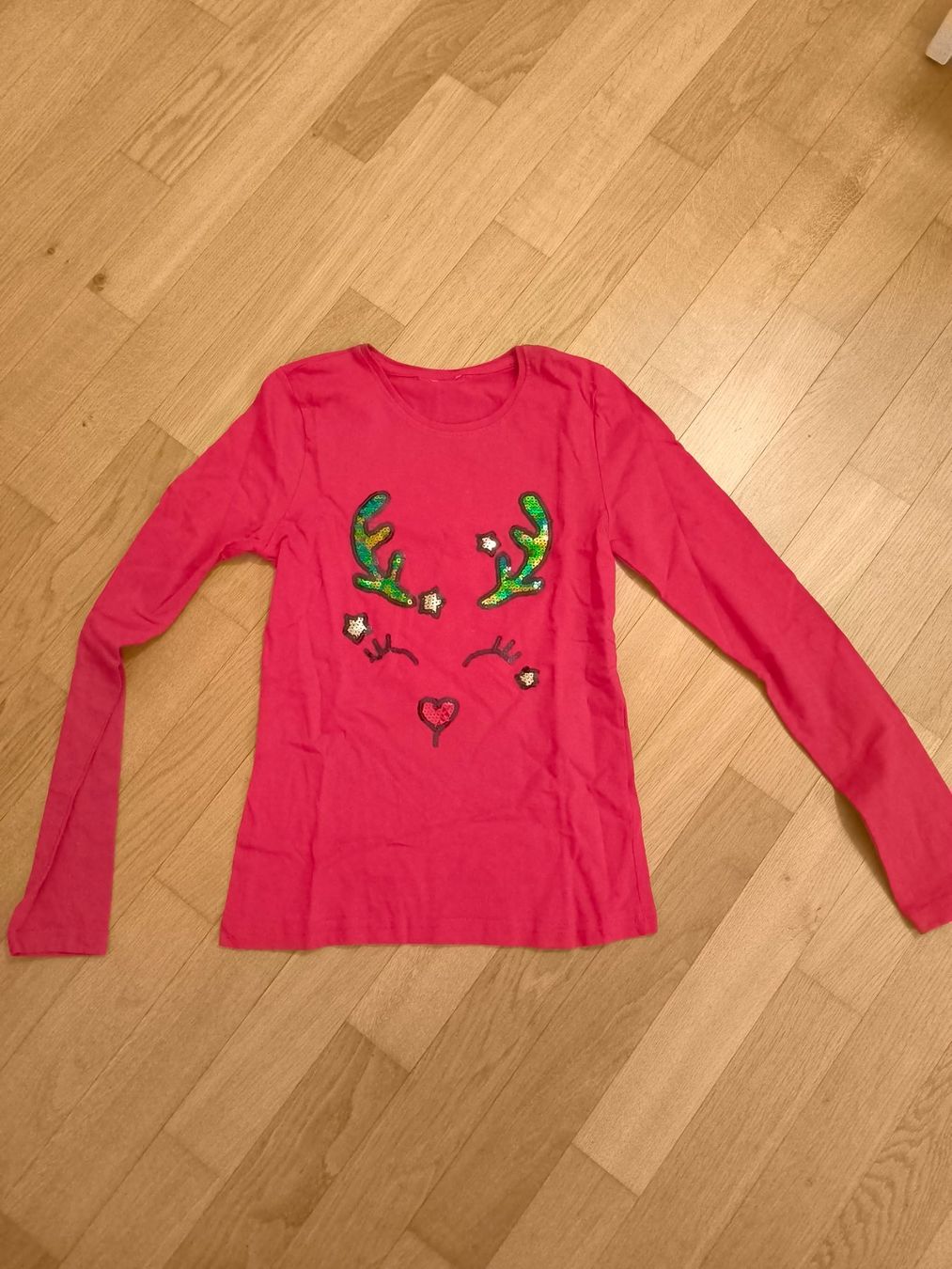 Pulls et sweat-shirts: 4 Stk. Langes Shirts Gr.146 – D'occasion à Münsingen par pas_82kk 1
