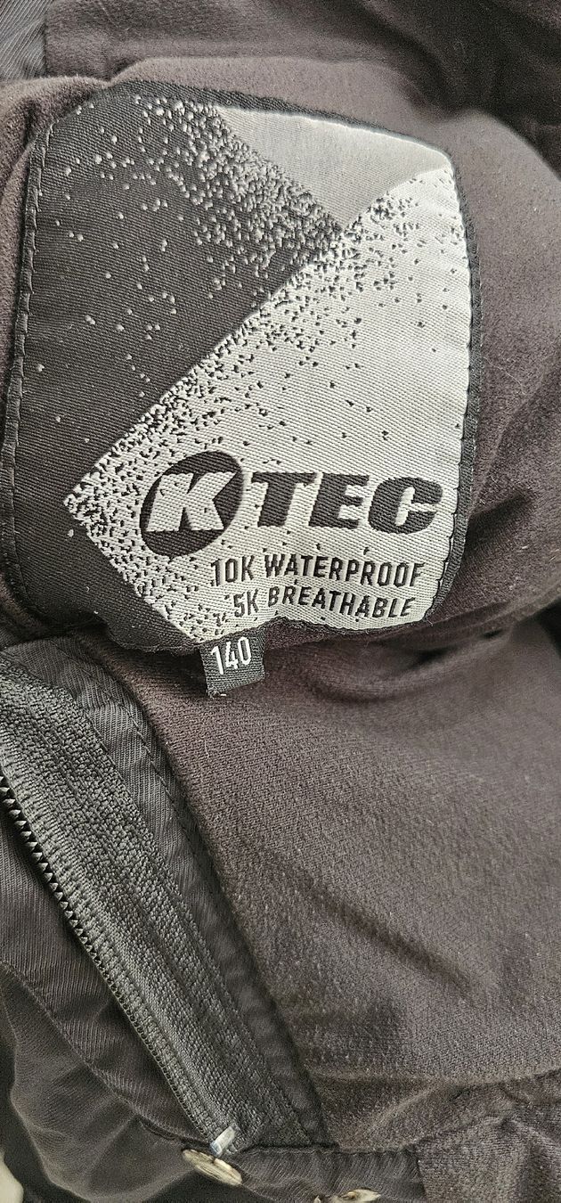 Pantaloni: K-TEC Skihos3, Grösse 140 – Usato da Chur venduto da Aleksandra6 1