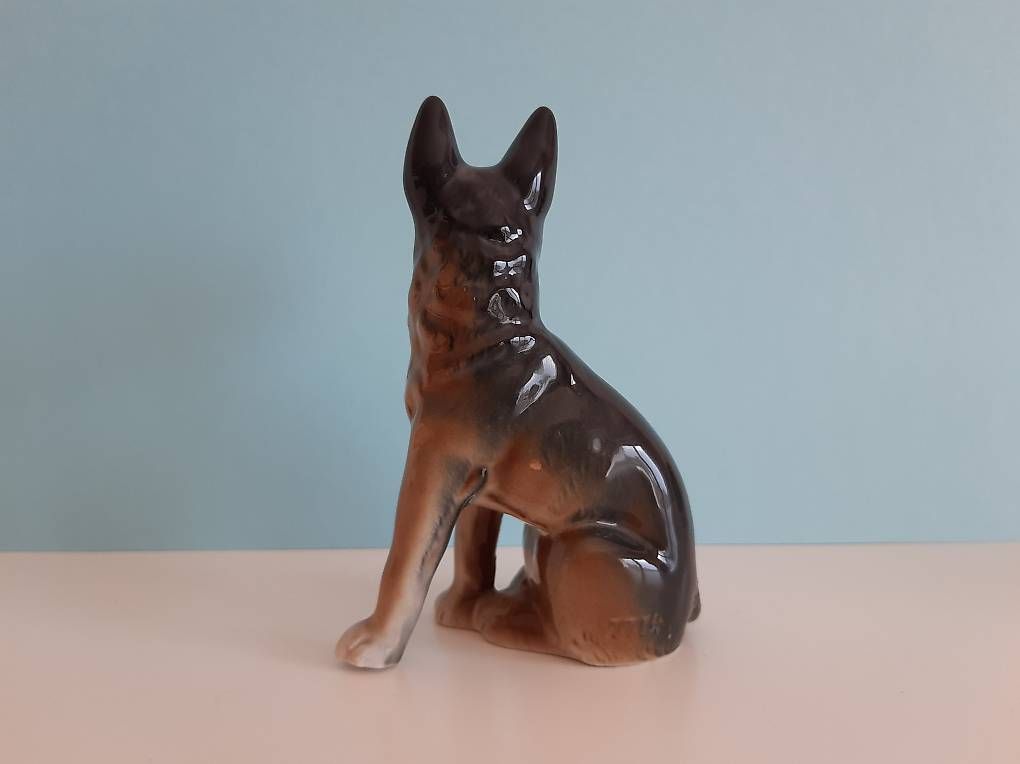 Statuette: Vintage Schäferhund, wie neu – Nuovo (secondo la descrizione) da Greifensee venduto da Foxglove 3
