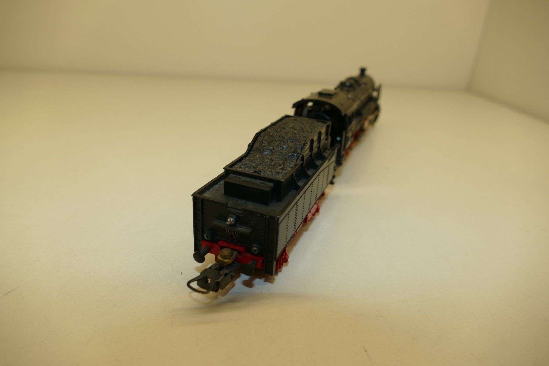 Trix Modellini di ferrovie: Trix H0: DB Dampflok BR18 – Usato da Niederhasli venduto da rail-duerst 3
