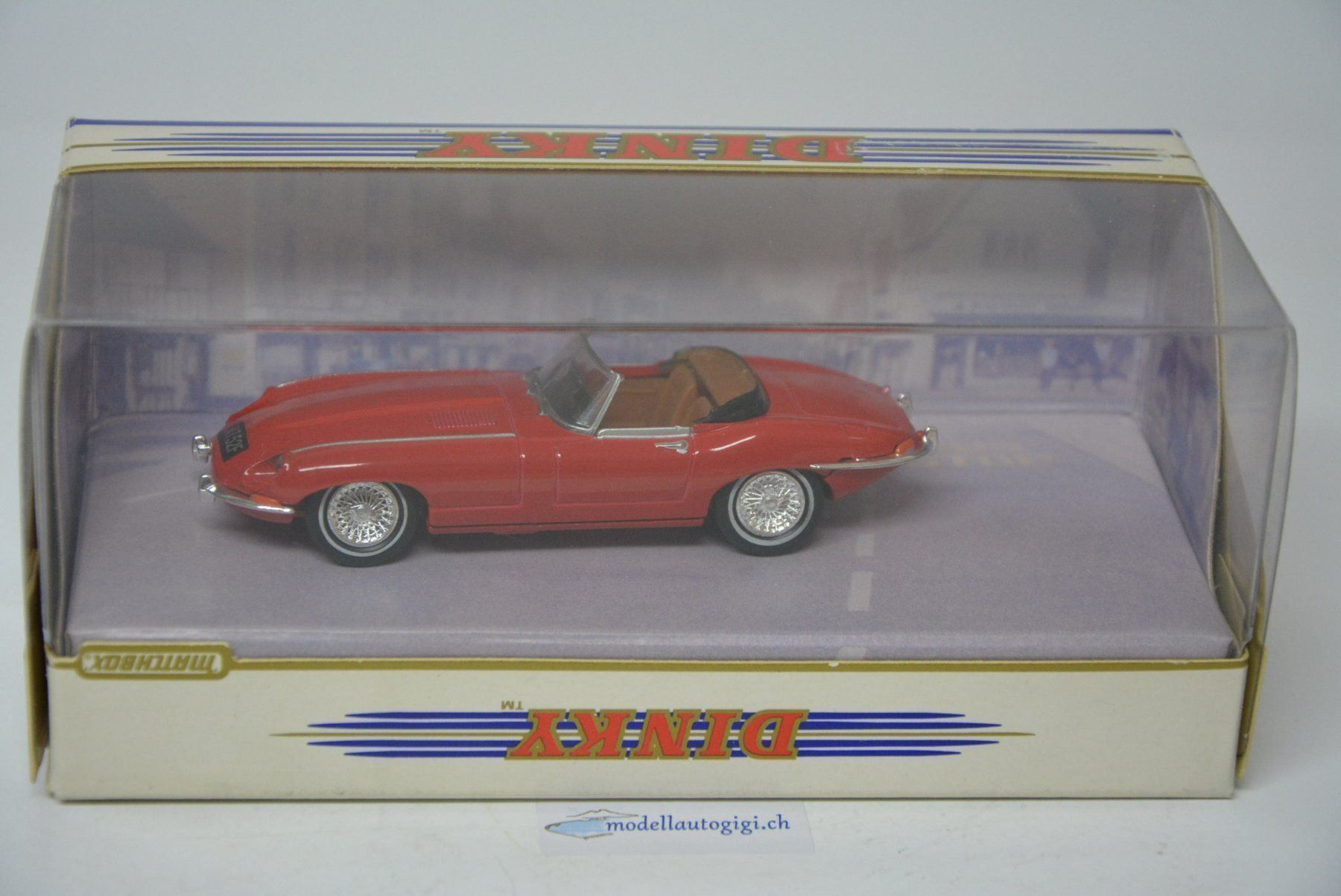 Jaguar Modellautos: Jaguar E Type 1968 MK 1 1/2 , Dinky 1:43 – Neu und originalverpackt aus Goldach von Feivel9 4
