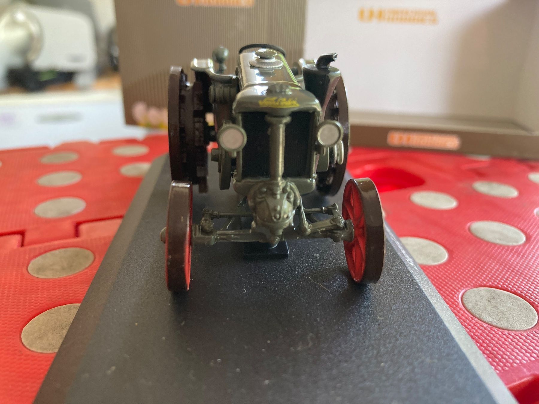 Kit di modellismo & Modellini statici: Tracteur SuperLandini. 1/43. UH – Usato da Versoix venduto da Jeannot57