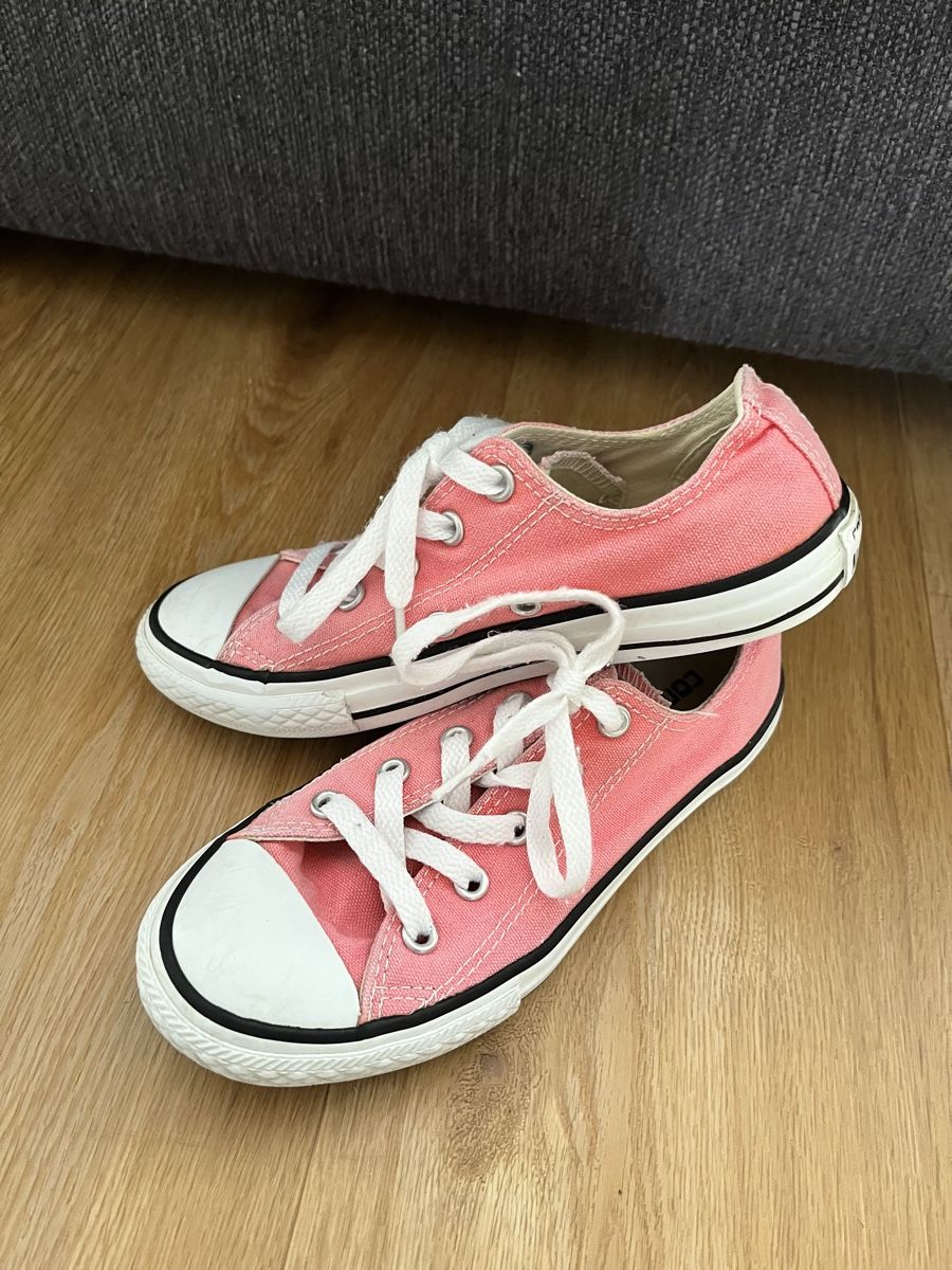Scarpe per ragazze: Converse All Star Chucks Gr. 32 – Usato da Kradolf venduto da AlexiaEugster 2