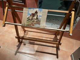 Stabiler und sehr zweckmässiger Stickrahmen / Goblineständer