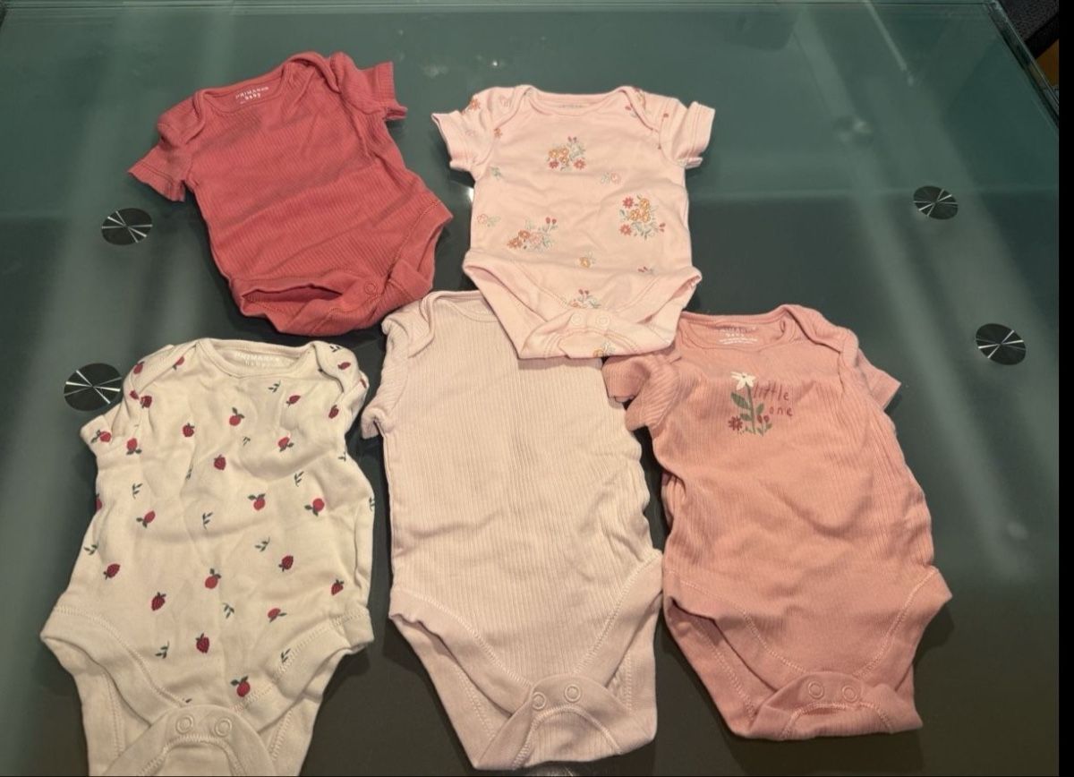 Lotti & Set di vestiti: Babykleider Set, Gr. 50 Mädchen – Usato da Wetzikon ZH venduto da jill_tara 2