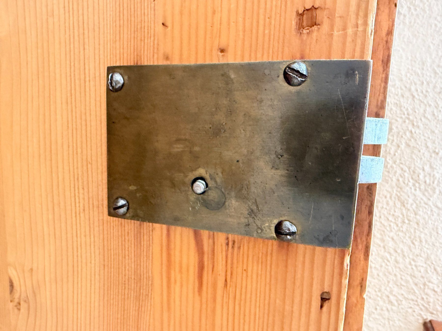 Armoires: Antiker Schrank – D'occasion à Jenaz par Sandrobordoli 8