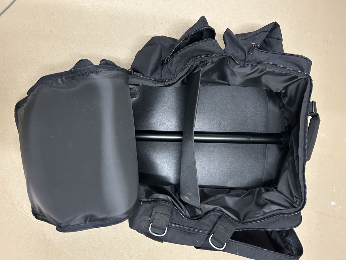 Valises de voyage: Rollkoffer, Reisekoffer mit Rollen – D'occasion à Romanshorn par Engel22 4
