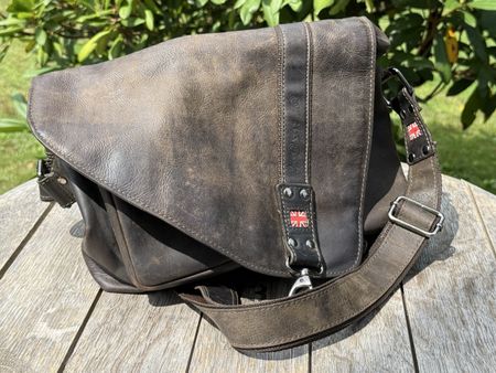 Leder Umhängetasche im Vintage-Look - Pride & Soul