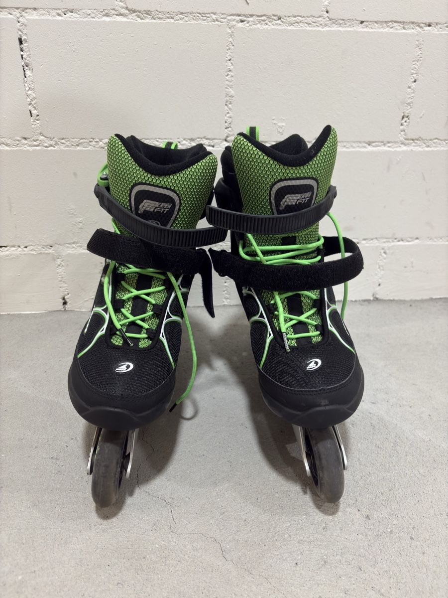 Pattini in linea & Pattini a rotelle: Rollerblade Inline Skates, Grösse 44, Top Zustand! – Nuovo (secondo la descrizione) da Oberurnen venduto da business_TK