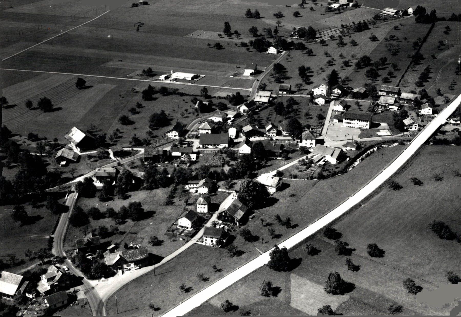 Cartoline postali: Mit dem Flugzeug über 8723 Rufi SG – Usato da Bronschhofen venduto da Astore