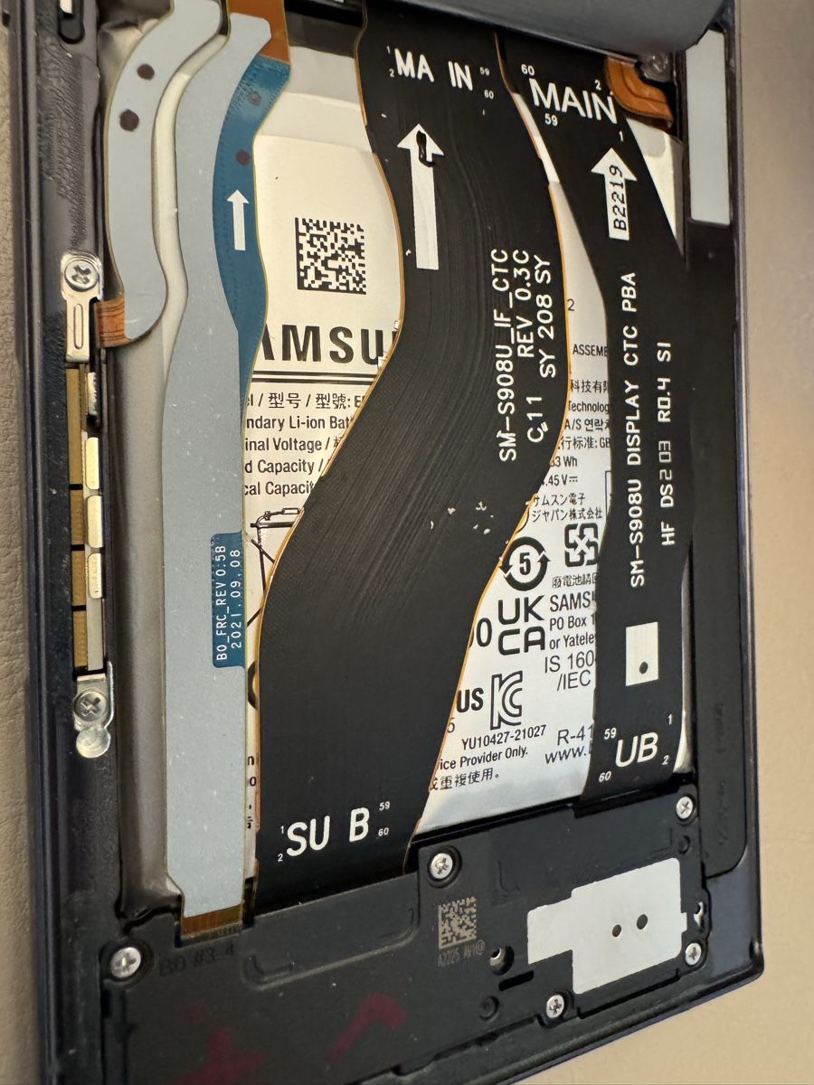 Samsung Handys / Smartphones: Samsung Galaxy S22 Ultra – Defekt aus Adliswil von Busys 3