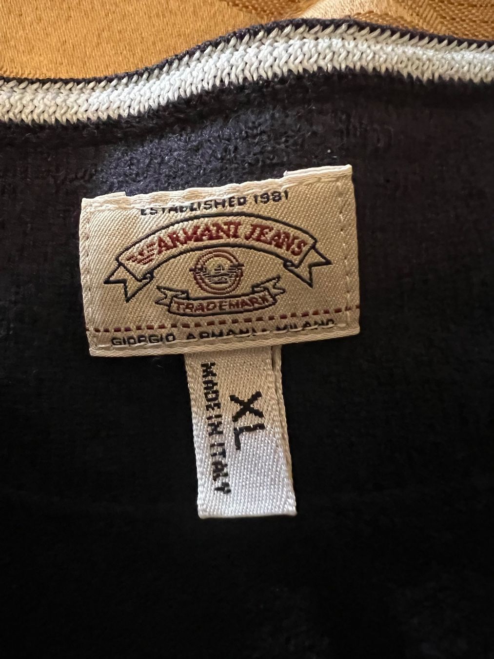 Armani Maglioni & Felpe: ARMANI Herren V-Pullover blau wolle gr.XL /L – Usato da Wetzikon ZH venduto da Evogv 2