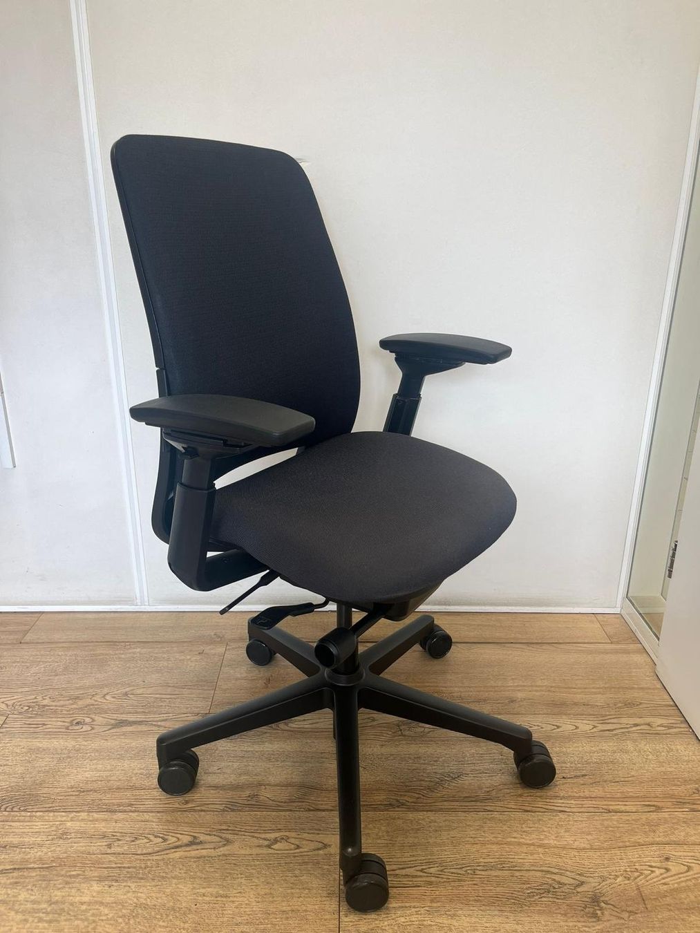 Steelcase Chaises: Steelcase Amia x Leap V2 – D'occasion à Purmerend par Offeco 8