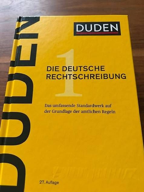 Libri: Duden 27. Auflage – Usato da Siebnen venduto da Seestern74