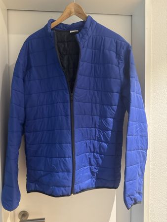 Herren Steppjacke blau leicht gefuettert guter Zustand