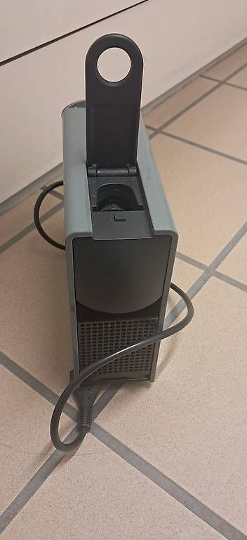 Kaffeemaschinen & Espressomaschinen: Nespresso Kaffemaschine  – Gebraucht aus Winterthur von Tamira82 1