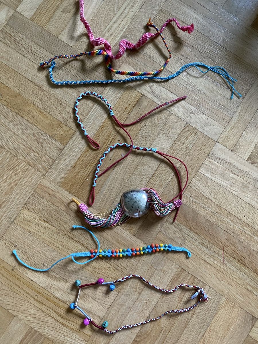 Bracciali & Braccialetti: Verschiedene Bändeli, Armband / Schmuck – Nuovo (secondo la descrizione) da Zürich venduto da car_8hpp