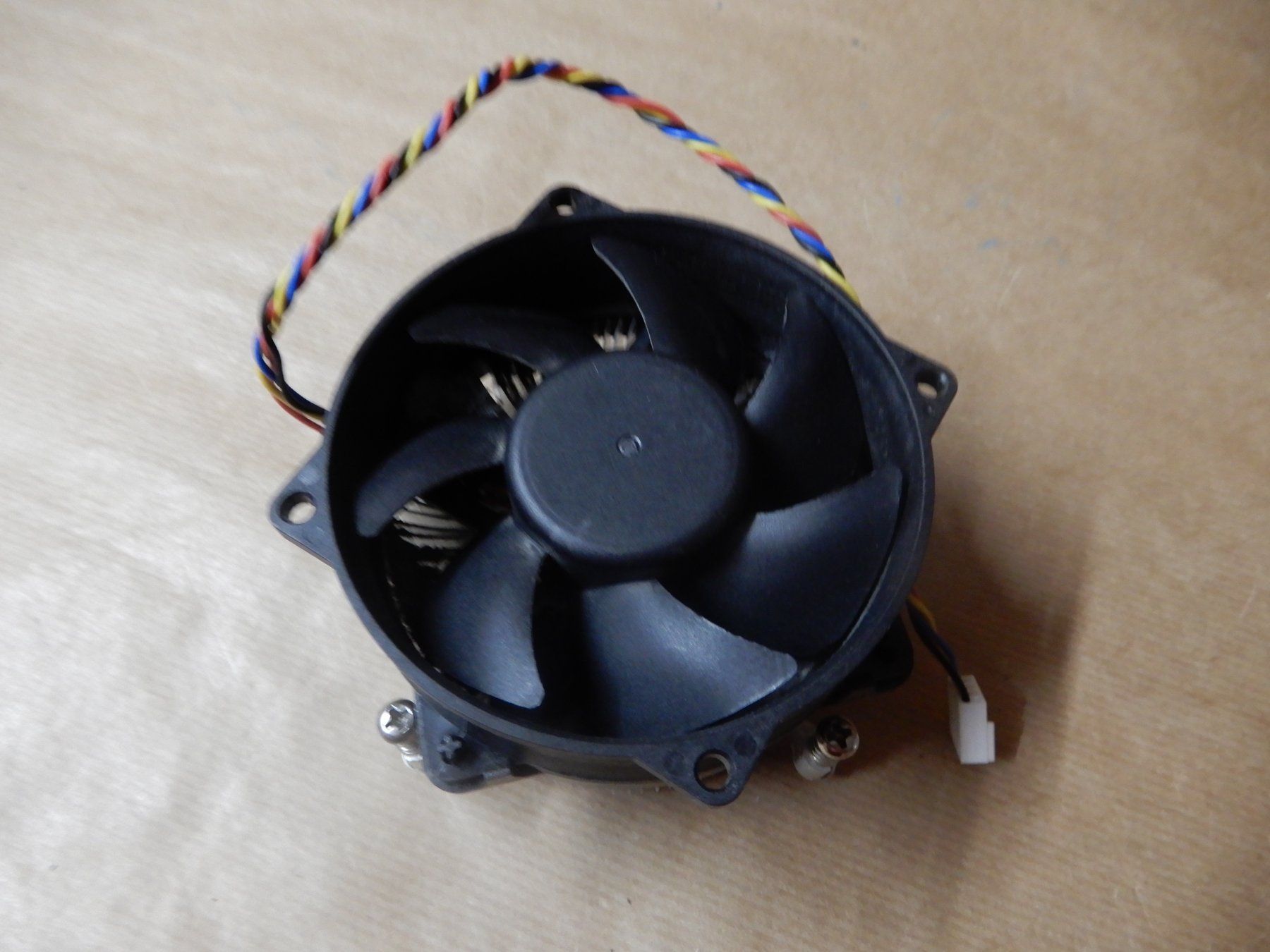 Ventilatori: CPU Kühler - Top Zustand! - Intel/AMD kompatibel. – Usato da Worben venduto da MaKo3252