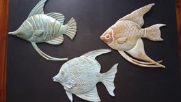 3 grosse Blechfische