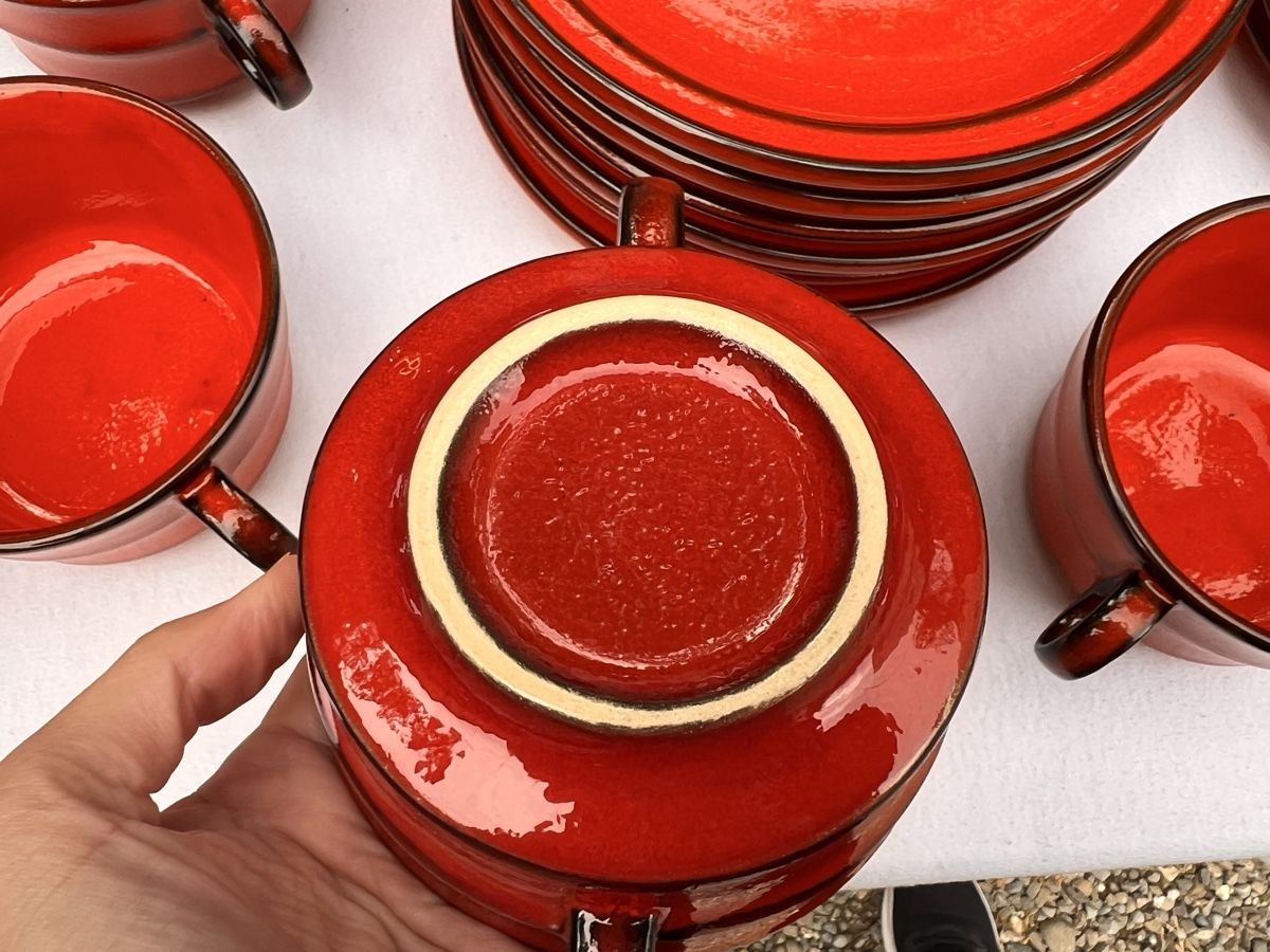 Set di piatti:  Rotes Geschirr Service (88) – Usato da Glattfelden venduto da maa_qcj8 6
