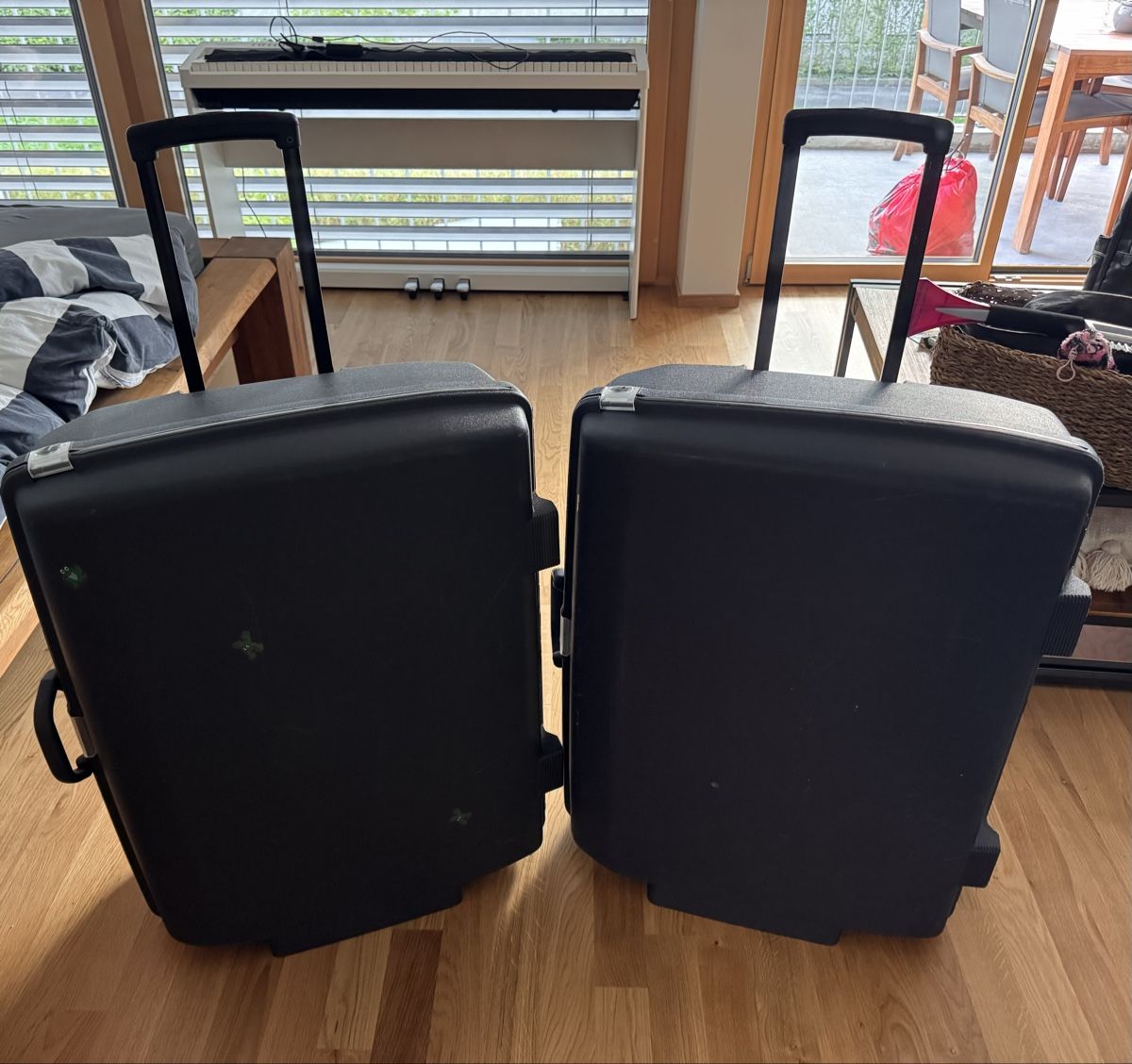 Valigie: Zwei Hartschalenkoffer gebraucht – Usato da Winterthur venduto da Sabrina91