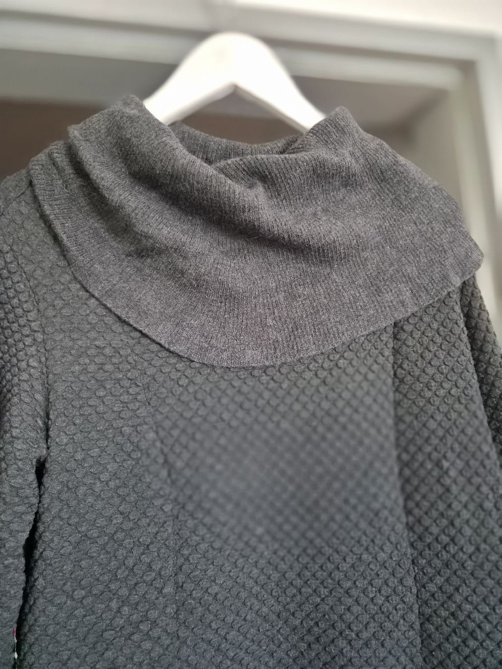 Pullover & Sweatshirts: Thanhminh schöner Pullover Gr. 42 – Gebraucht aus Frenkendorf von Moon111 1