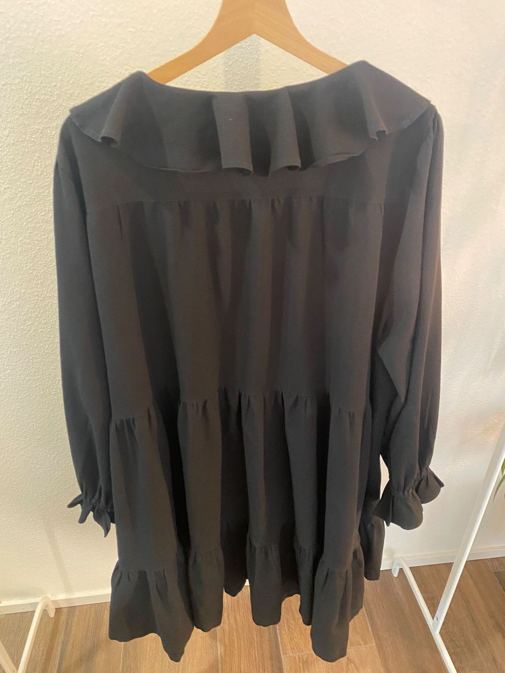 Kleider: Simply be Kleid schwarz Gr. 56 - 58 – Gebraucht aus Pratteln von a23_j2gs 2