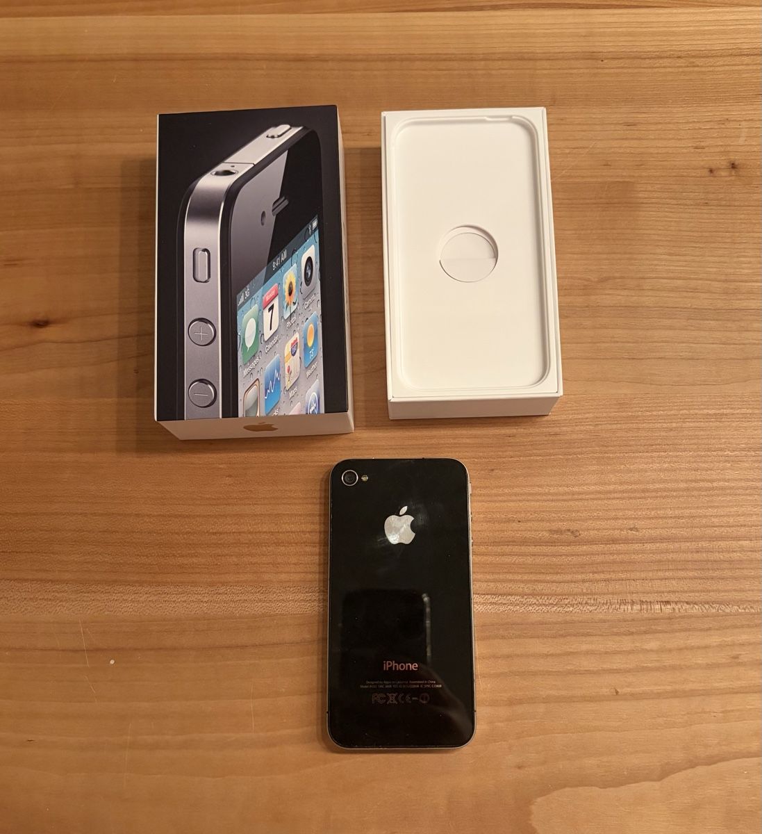 Apple Telefoni cellulari / Smartphones: iPhone 4 - inklusive Originalverpackung! – Usato da Amlikon-Bissegg venduto da Semi.B. 2