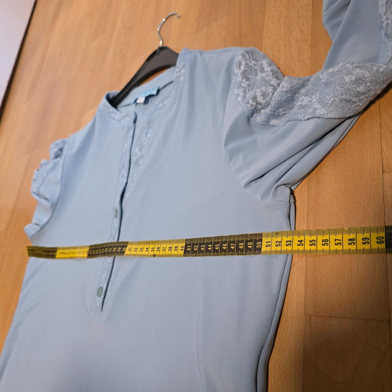 Camicette: Pfeffinger Damen Bluse Gr. M/ L Hellblau Spitze Elegant – Usato da Wald ZH venduto da CapLux 7