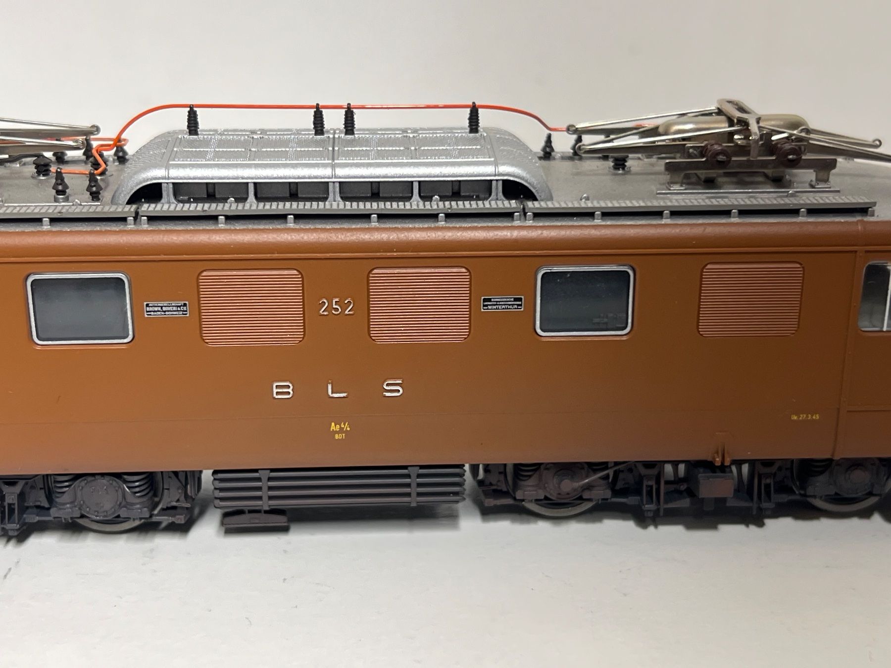 Roco Modelleisenbahnen: Roco Ae 4/4 BLS 252 H0 DC Analog – Gebraucht aus Geroldswil von TopTrain54 4