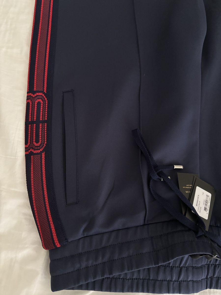 Maje Pantaloni: Pantalon Maje – Nuovo e nell'imballaggio originale da Petit-Lancy venduto da Minimaquoi 1