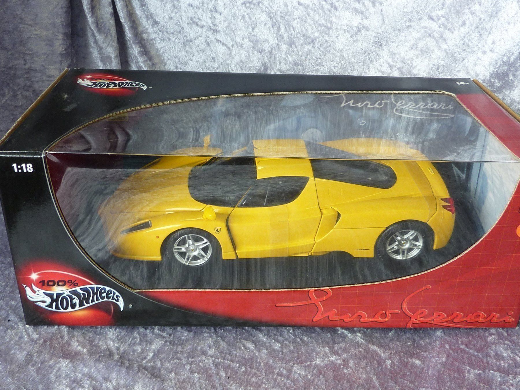 Hot Wheels Modellini d'auto: Ferrari Enzo gelb 1:18 – Nuovo e nell'imballaggio originale da Dürrenäsch venduto da modellautos4you 3