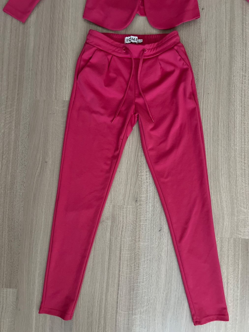 Completi & Tailleur: ICHI 2- Teiliges XS – Usato da Meierskappel venduto da Coke 2