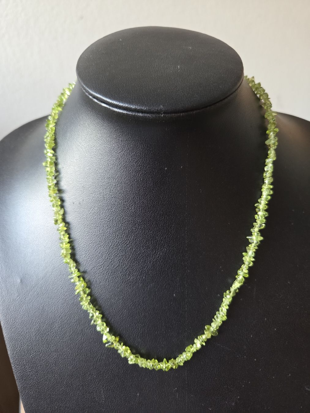 Catenine: Peridot Splitterstein Kette Länge ca. 50cm  – Nuovo (secondo la descrizione) da Winterthur venduto da katzen07