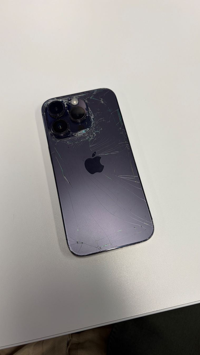 Apple Handys / Smartphones: iPhone 14 Pro 256GB – Gebraucht aus Zürich von VictorTCJ 1